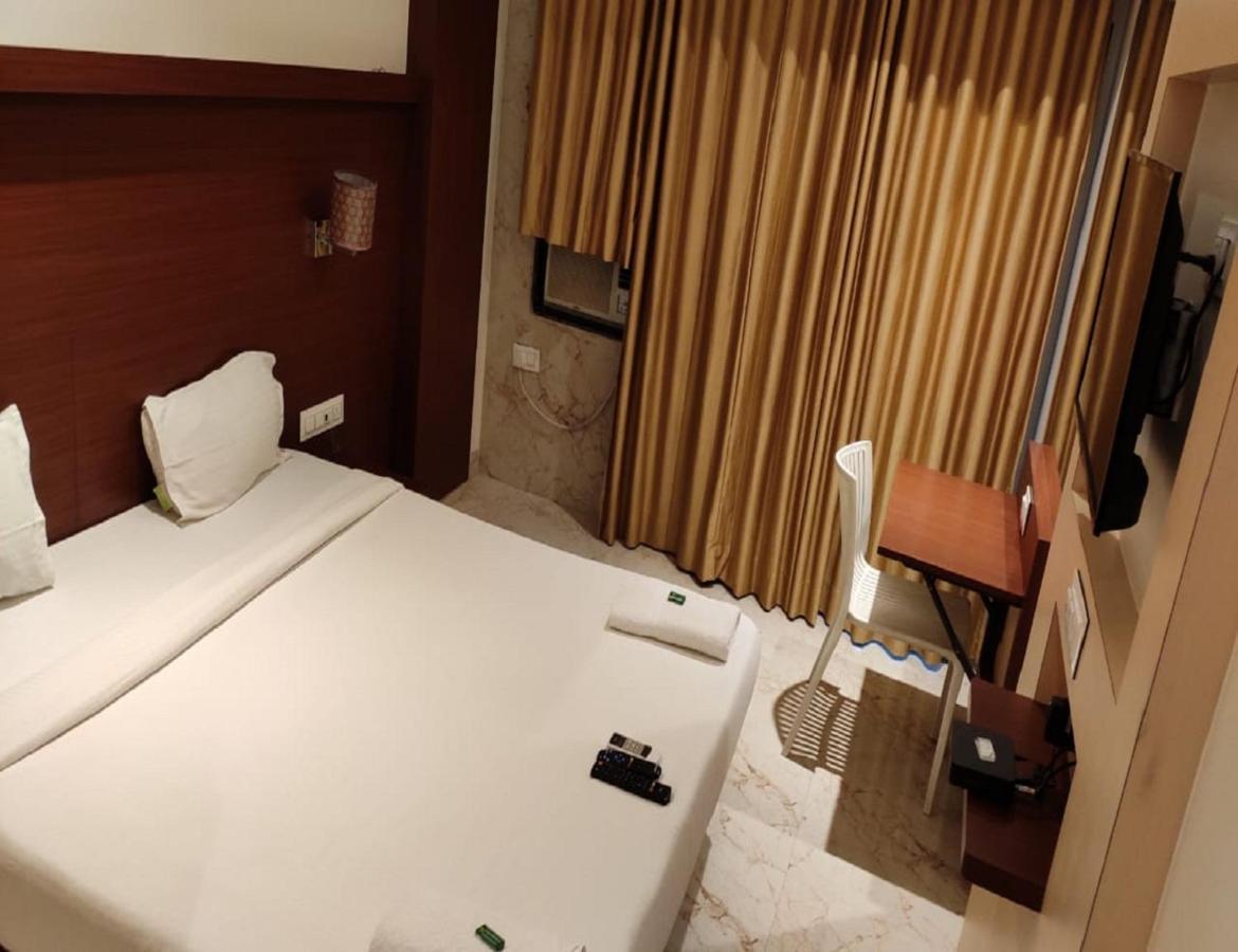 Fabhotel Spring Inn - Nr Borivali Station Malad المظهر الخارجي الصورة